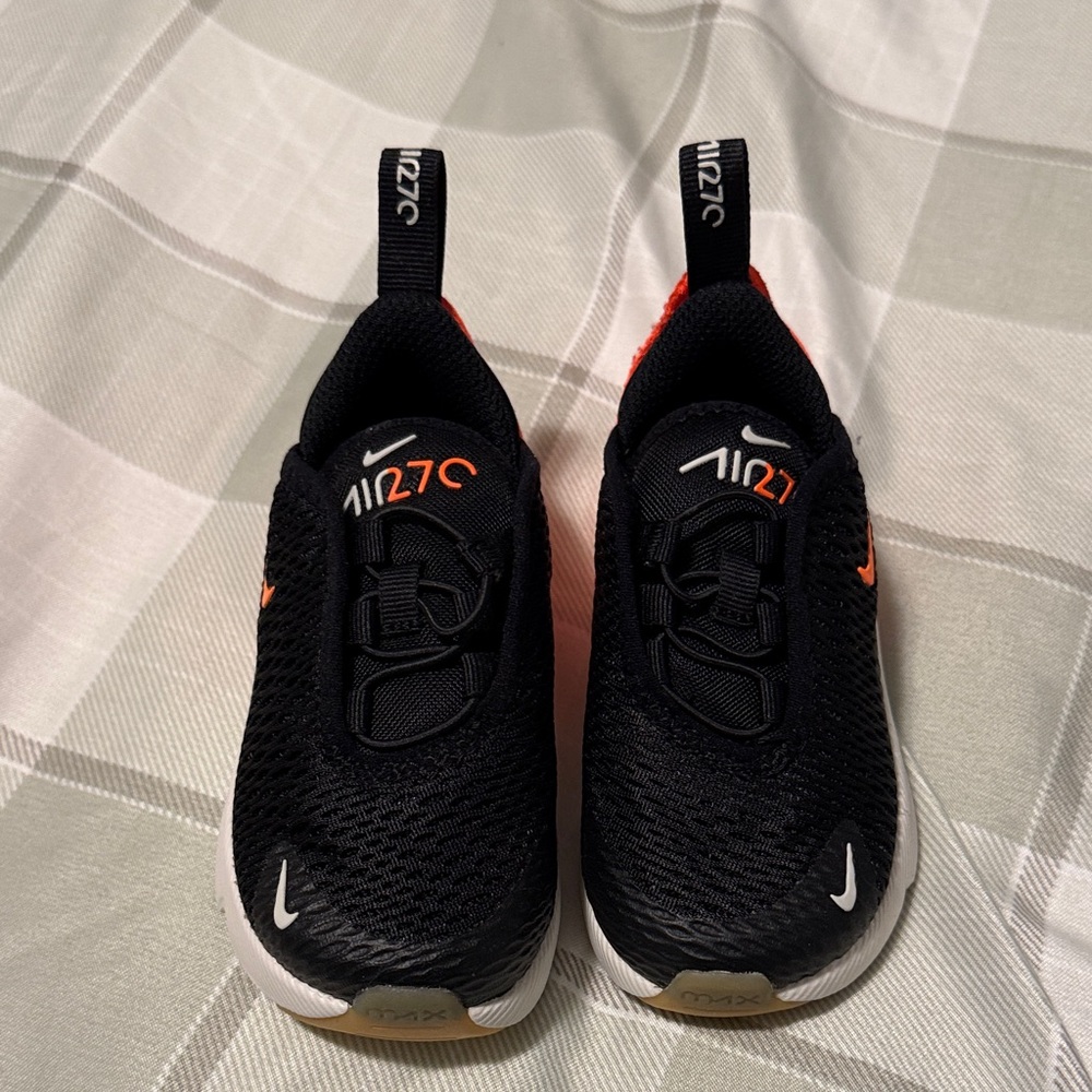 Nike Kids Black and Orange Air 270 Slip-On Sneakers